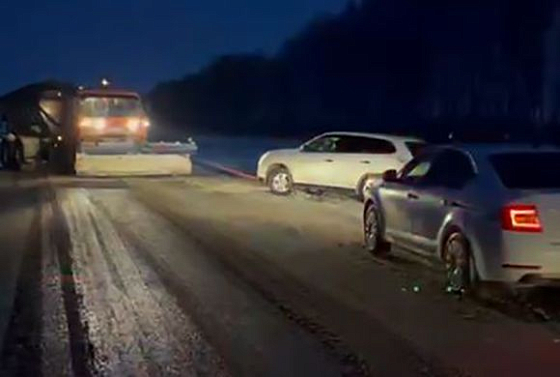 Автоинспекторы из Каменки помогли водителю в 30-градусный мороз