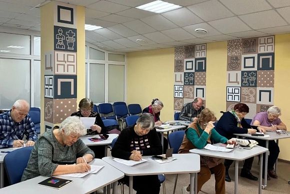 Курс «Умные гаджеты» стартовал для пензенских пенсионеров