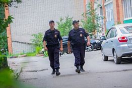 Со «скоростью» в кармане, с марихуаной в руке — у пензячки нашли наркотики