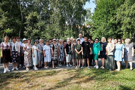 Вадим Супиков организовал поездку в святые места для жителей микрорайона Стрела