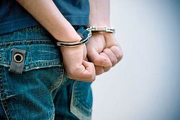 В Пензенской области школьники систематически обчищали дома односельчан В Пензенской области школьники систематически обчищали дома односельчан