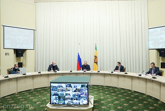 Мельниченко провел комиссию по предупреждению и ликвидации ЧС 