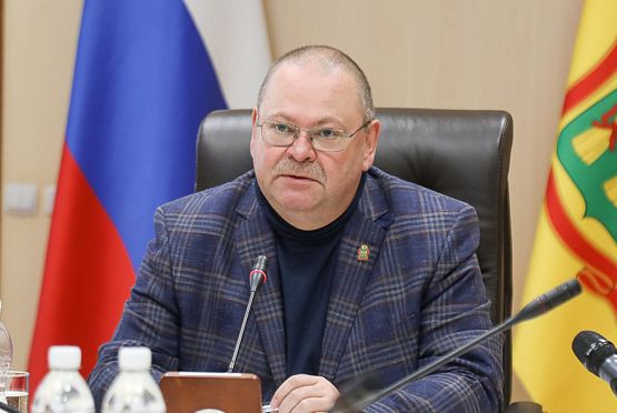 Олег Мельниченко поручил ужесточить контроль за продажей алкоголя