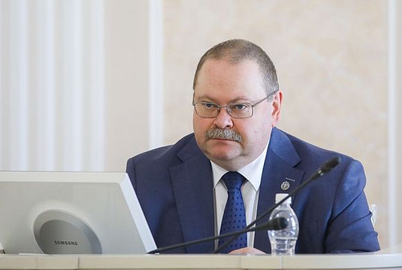 Олег Мельниченко принял участие в сессии Законодательного собрания