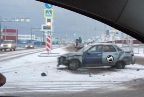 В Пензе в Терновке столкнулись два автомобиля