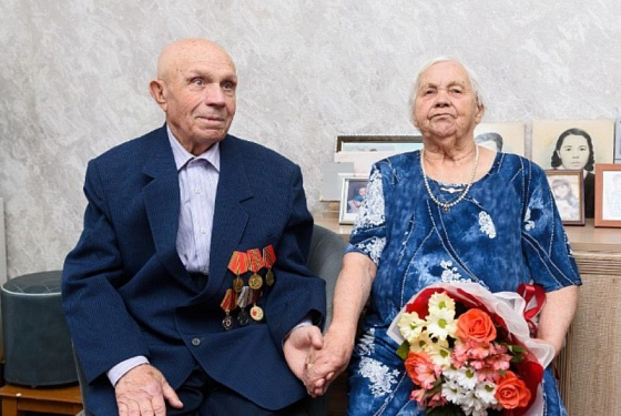 70 лет вместе: семья из Заречного отметила платиновую свадьбу