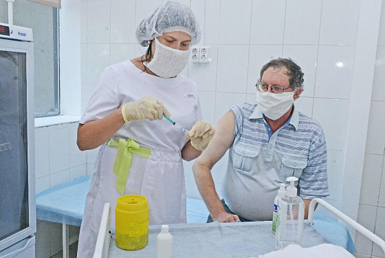 В Пензе возобновят массовую вакцинацию от COVID-19 на предприятиях