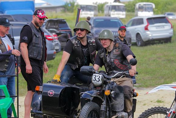 «Ночные волки» открывают школу мотобиатлона в Кузнецке