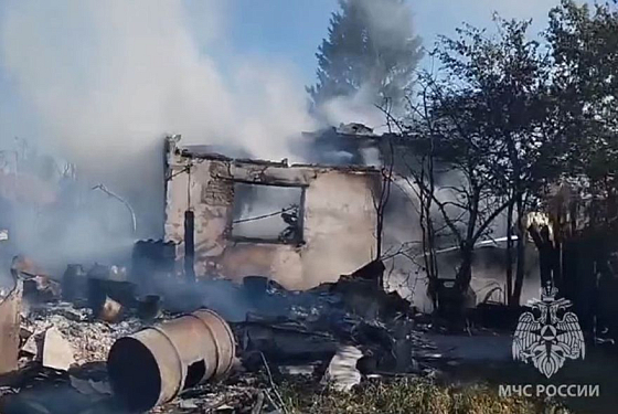 В Чаадаевке из-за электрооборудования сгорели два дома