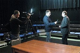 Федеральный телеканал «Театр» снял сюжет о спектакле «Герой нашего времени» Федеральный телеканал «Театр» снял сюжет о спектакле «Герой нашего времени»