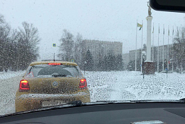Пензу из-за снегопада сковали пробки