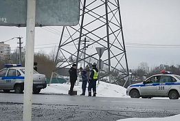 В Пензе полуодетый мужчина общался с невидимыми друзьями