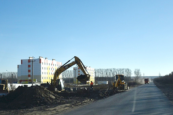 Дорогу в Заре строят в будни и праздничные дни