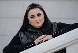 С Новым годом пензенцев поздравляет блогер Олеся Ворламова С Новым годом пензенцев поздравляет блогер Олеся Ворламова