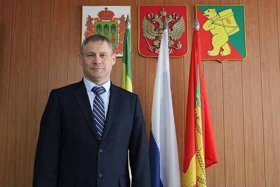 Иван Козин избран главой Земетчинского района