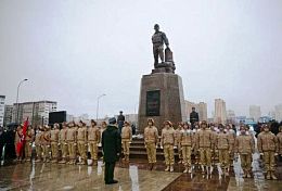 М. Бабич принял участие в церемонии открытия памятника Герою РФ М. Бабич принял участие в церемонии открытия памятника Герою РФ