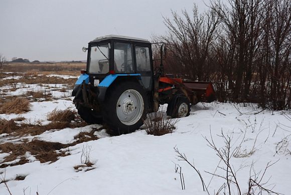 В Пензенской районе угонщик устроил «драйв» на тракторе
