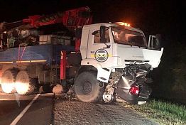 В Пензенской области КамАЗ подмял под себя легковой автомобиль В Пензенской области КамАЗ подмял под себя легковой автомобиль