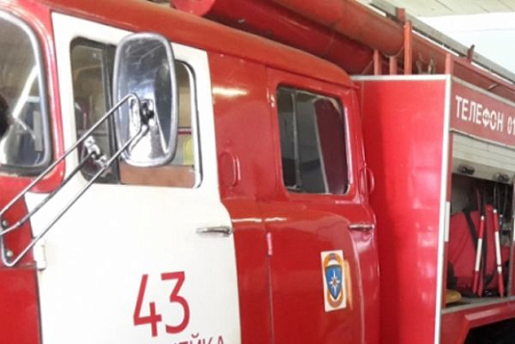 В Пензенской области пожар на АЗС тушили 8 спасателей