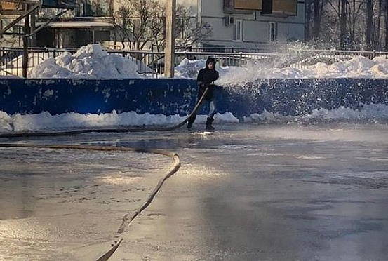 В Пензе залили 26 хоккейных площадок