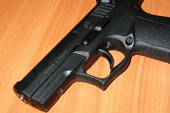 Зареченец попал в больницу после ранения из травматического пистолета