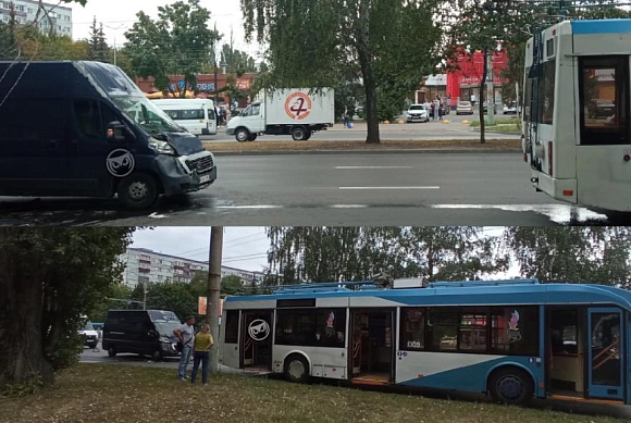 Соцсети: в Арбекове произошло ДТП с троллейбусом