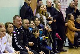 «Лагуна-УОР» заставила пензенских болельщиков понервничать «Лагуна-УОР» заставила пензенских болельщиков понервничать