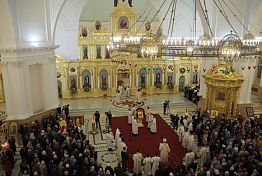 В главном храме Пензы впервые прошло пасхальное богослужение