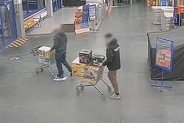 В Пензе иностранцы пытались похитить технику из магазина В Пензе иностранцы пытались похитить технику из магазина