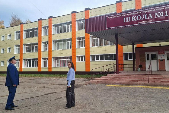 В Пачелме подрядчики затянули с ремонтом школы