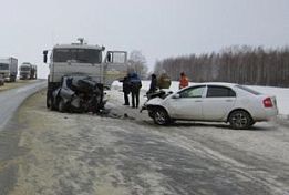 Под Пензой при столкновении «КамАЗа» погибли водитель и пассажир иномарки