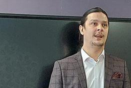 Педагог из Пензы вошел в финал международного конкурса чтецов Педагог из Пензы вошел в финал международного конкурса чтецов