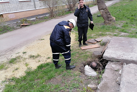 Пензенец ранним утром провалился в колодец теплотрассы