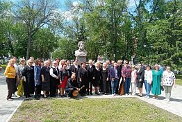 В Пензе отметили 224-летие со дня рождения Александра Пушкина В Пензе отметили 224-летие со дня рождения Александра Пушкина