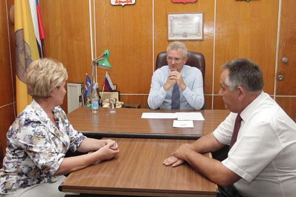 И. Белозерцев провел прием граждан в М. Сердобе и Сердобске