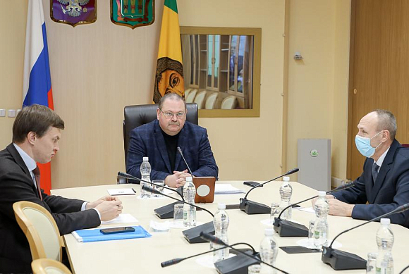 Мельниченко предложил реализовать в регионе пилотный проект местного самоуправления 