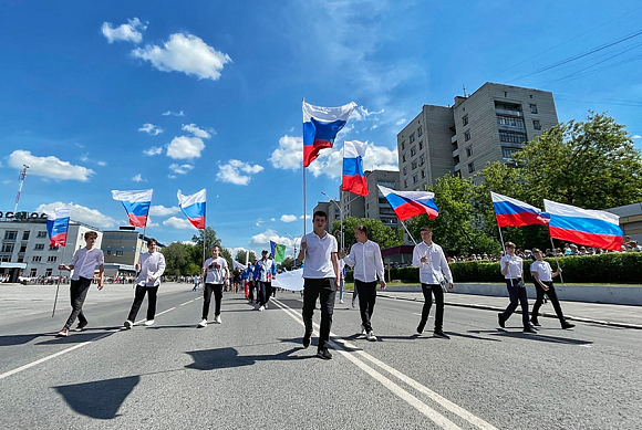 Госдума приняла закон о создании движения детей и молодежи