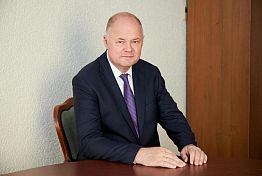 Вадим Супиков поздравил выпускников школ Железнодорожного района Пензы Вадим Супиков поздравил выпускников школ Железнодорожного района Пензы
