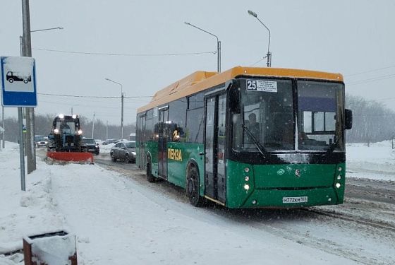 В Заре запустили автобусы большой вместимости