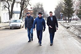 Виктор Кувайцев распорядился убрать с улиц Пензы песко-соляную смесь Виктор Кувайцев распорядился убрать с улиц Пензы песко-соляную смесь