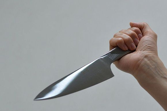 В Бессоновке женщина ударила бывшего мужа ножом, защищая дочь