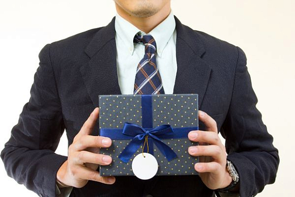 Пензенским чиновникам официально разрешили выкупать подарки