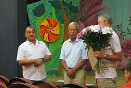 Актерам Пензенского драмтеатра повысят зарплату