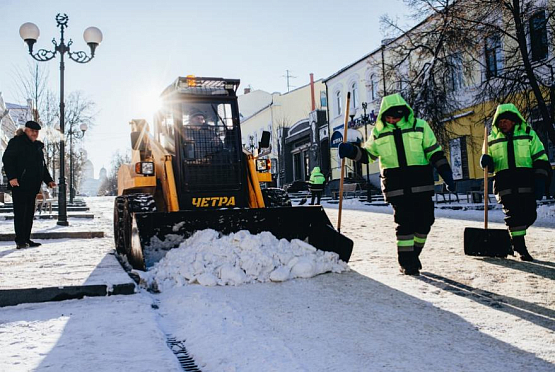 За сутки с пензенских улиц вывезли более 300 кубометров снега