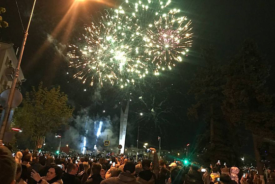 В Пензе запустили 10 салютов