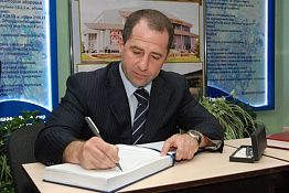 В Спутнике М. Бабич откроет Дворец водных видов спорта «Дельфин» В Спутнике М. Бабич откроет Дворец водных видов спорта «Дельфин»