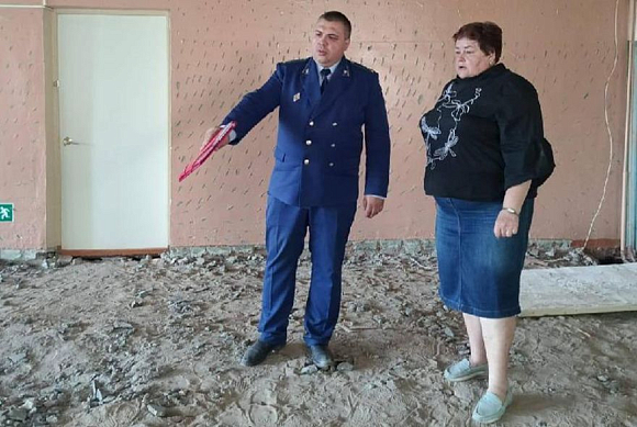 В Белинском районе подрядчик задерживает ремонт школы