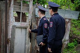 В Колышлейском районе вор украл каждой вещи по паре