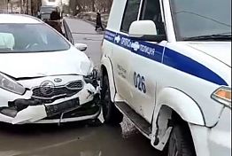 В Пензе легковушка столкнулась с патрульным автомобилем