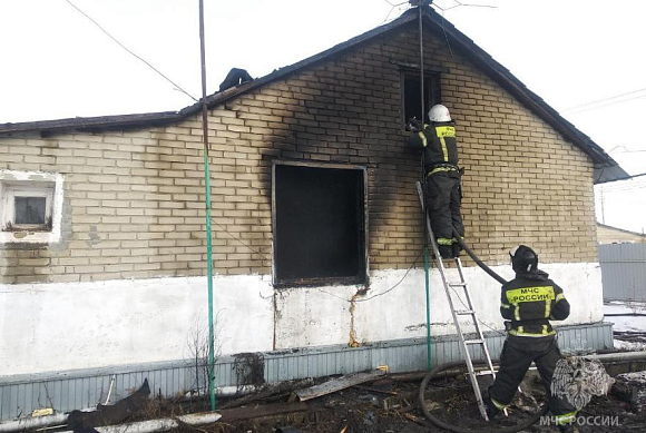 Двухлетний мальчик пострадал на пожаре в Колышлейском районе